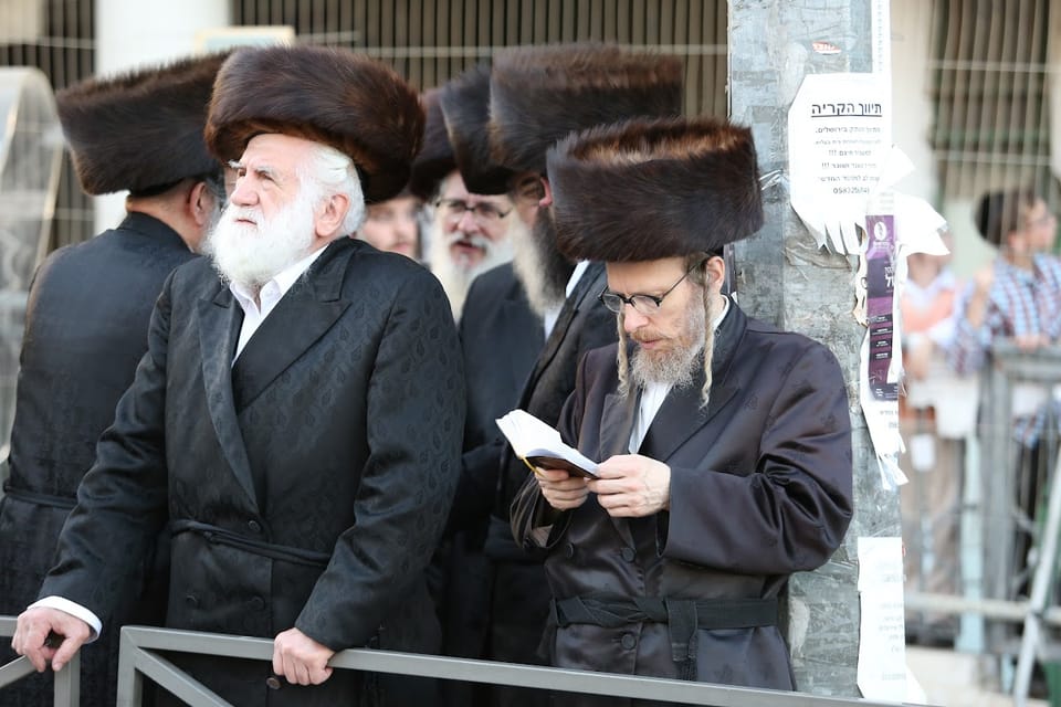 Why Do Charedim Always Listen to Their Rabbanim?