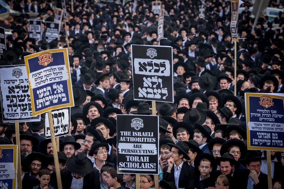 Do Charedim believe in civil disobedience for Torah causes?