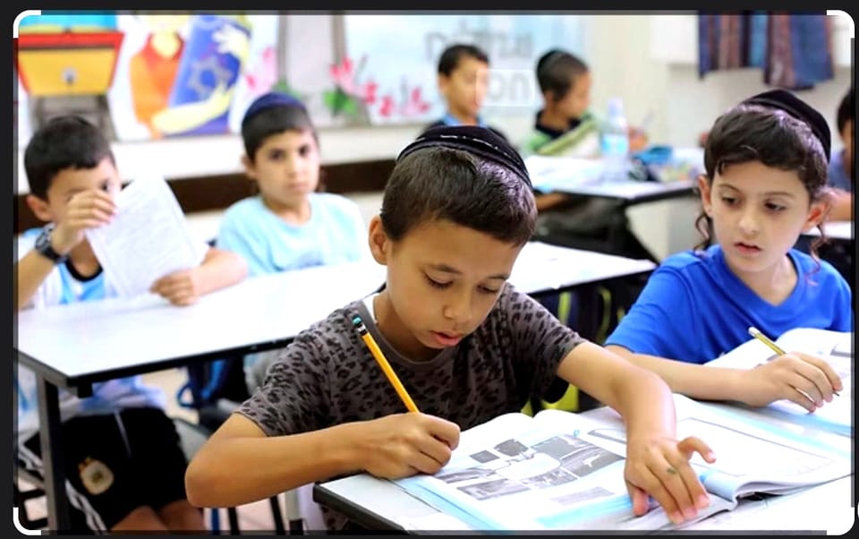 What Is Chinuch Atzmai and Why Was It Created?